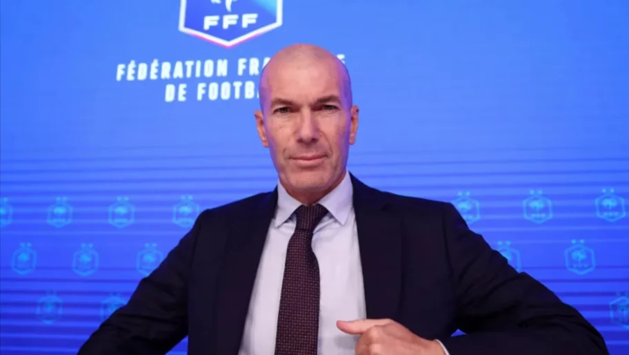 Zinedine-Zidane-fue-presentado-como-nuevo-entrenador-de-la-selección-de-Francia-tras-el-ciclo-de-14-años-de-Didier-Deschamps-TN-07-29-2026_01_50_AM