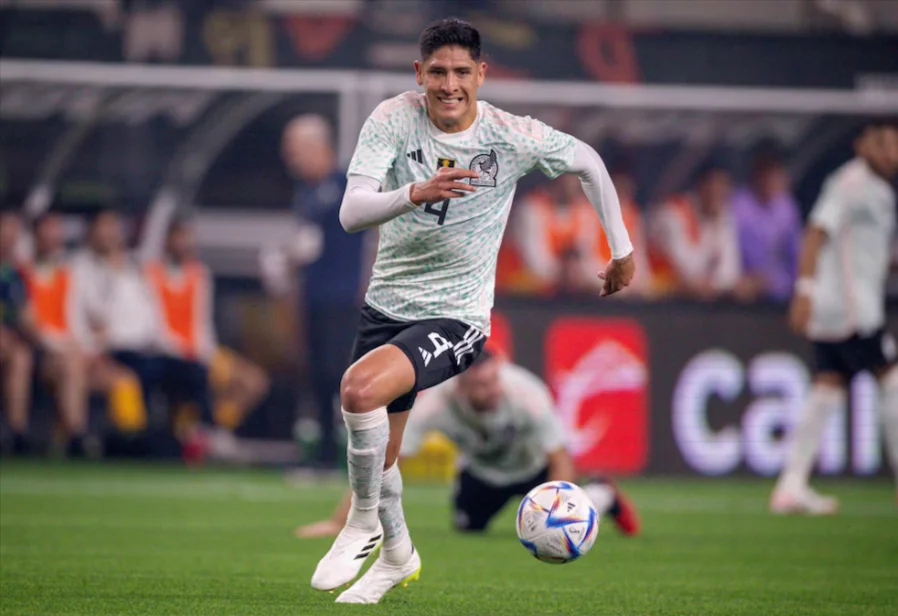 La-reacción-de-Javier-Aguirre-que-generó-dudas-a-días-del-debut-del-Tri-en-el-Mundial-2026-Infobae-06-08-2026_12_24_AM