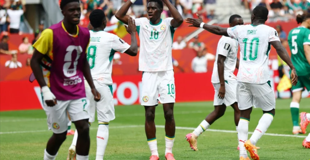 Senegal-goleó-5-0-a-Irak-y-sueña-con-los-16avos-Olé-ole-com-ar-06-26-2026_07_17_PM